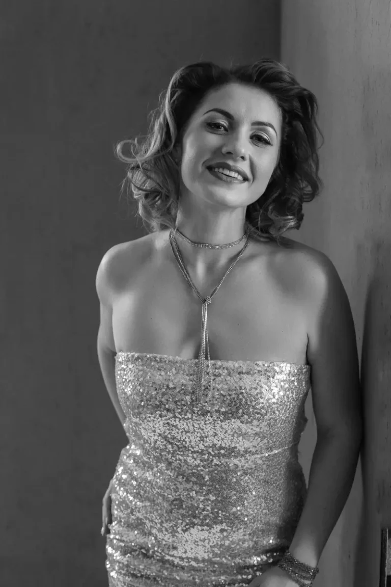 Marvelous Marylin — DOLCE Magazine | The April Fashion & Beauty Edition | Vol.4 | 2022