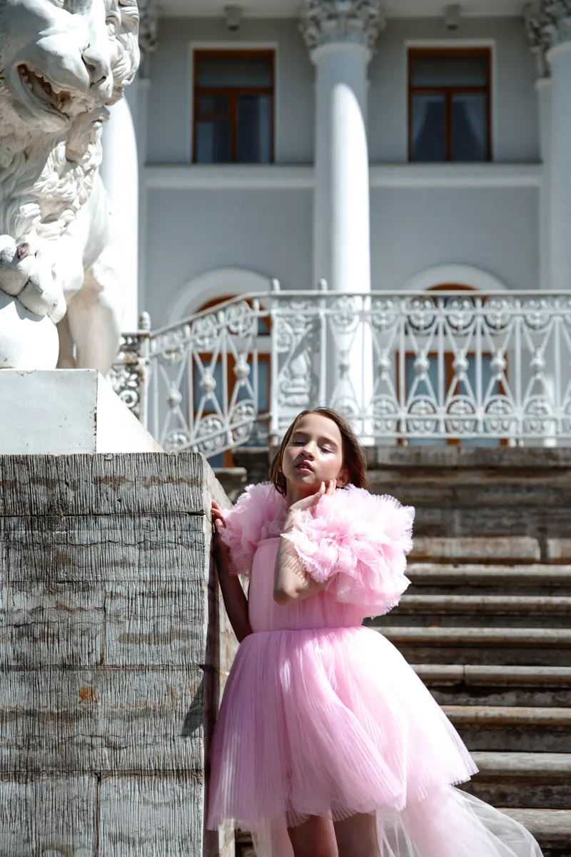 à Paris — DOLCE Magazine, June 2022