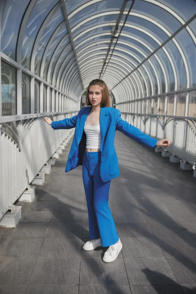Bright mood — DOLCE Magazine, June 2022