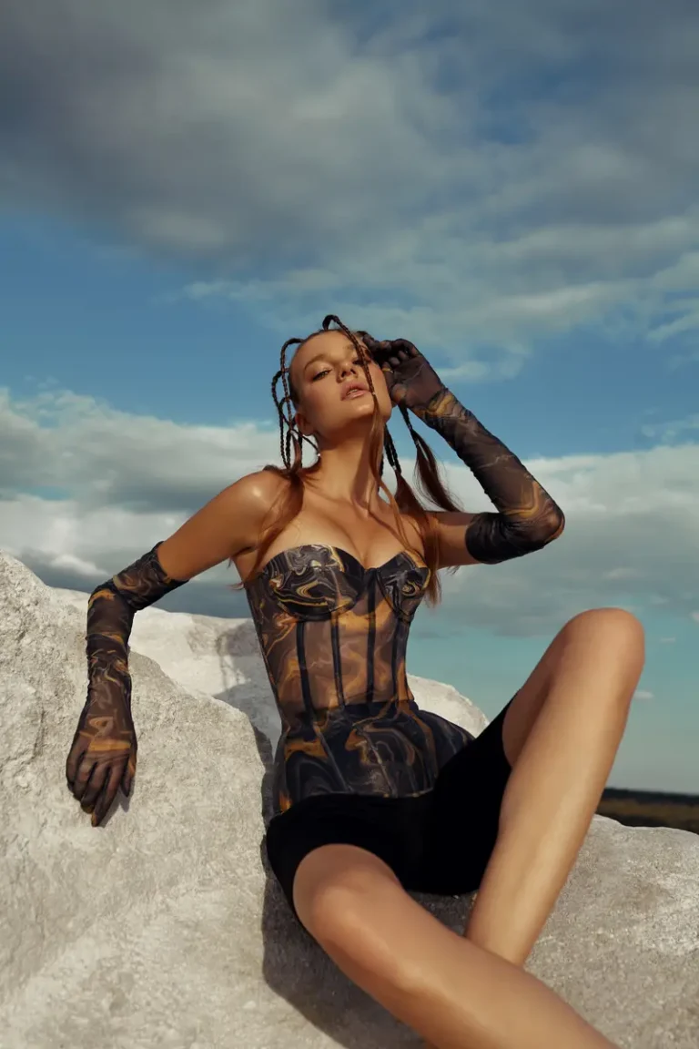 Flow with me — DOLCE Magazine, November 2022