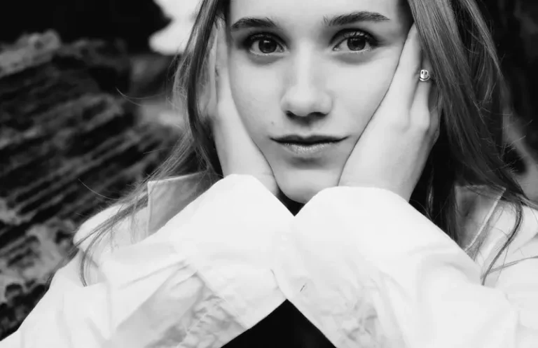 Elisabeth — DOLCE Magazine | The January Fashion & Beauty Edition | Vol.11 | 2023