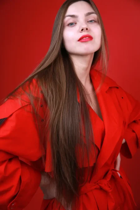 Lady in Red by Maria Vysochina — DOLCE Magazine