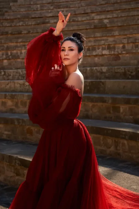 Red dress mood in Barcelona, Teatre Grec by Svyatoslav Usmyal — DOLCE Magazine
