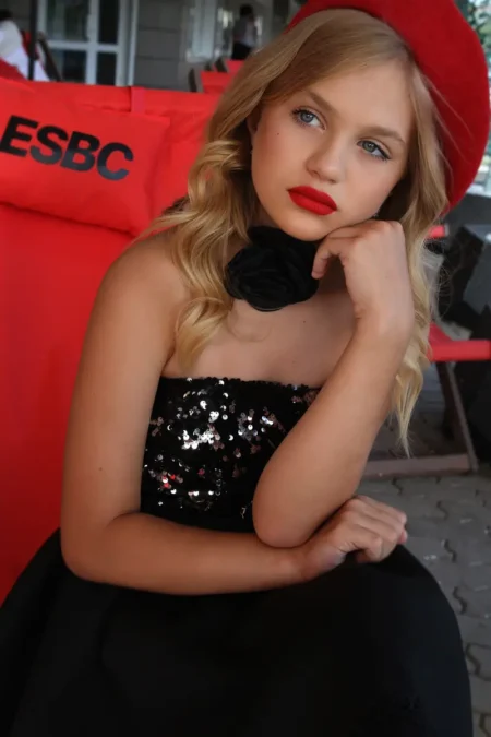 Pretty Lady — DOLCE Magazine, August 2023
