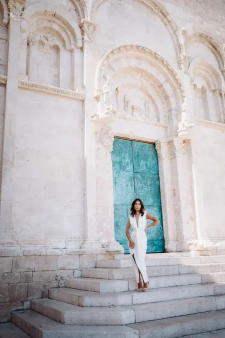 Lady in white by Rosy Della Malva — DOLCE Magazine