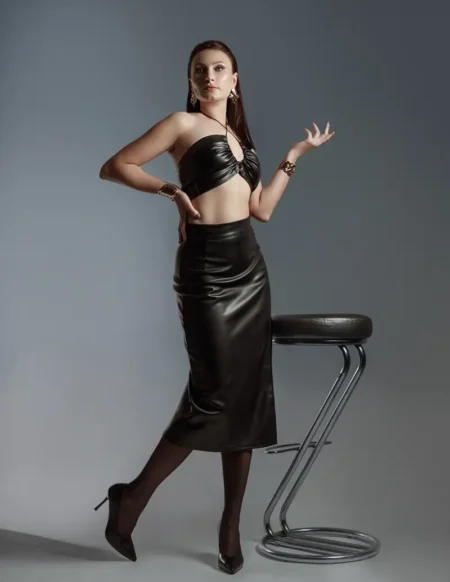 Shine of gold and leather - shine elegantly and stylishly! — DOLCE Magazine, October 2023