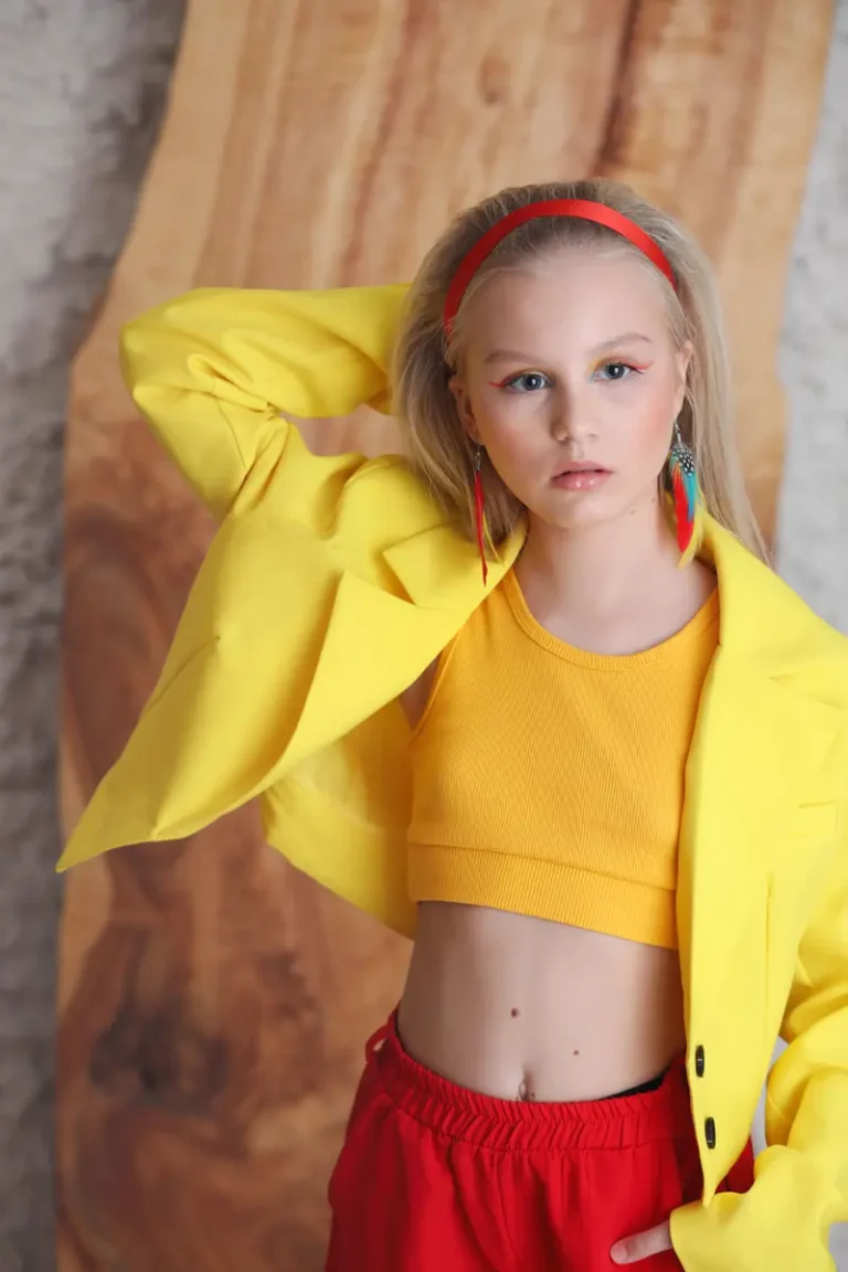 Микс стилей — DOLCE Magazine | The April Teen Edition | Vol.6 | 2024