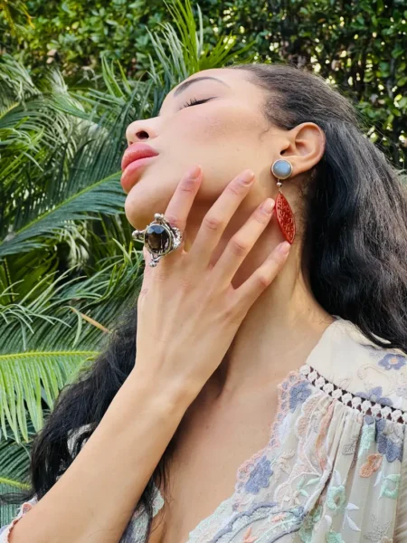 Golden hour in Knauf jewels by matthew john — DOLCE Magazine