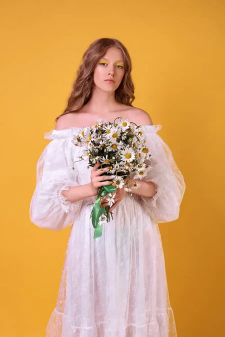 Софи с ромашками — DOLCE Magazine, July 2024