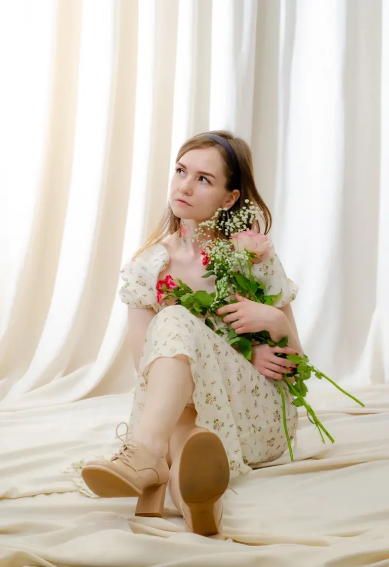 Floral tenderness — DOLCE Magazine, June 2024