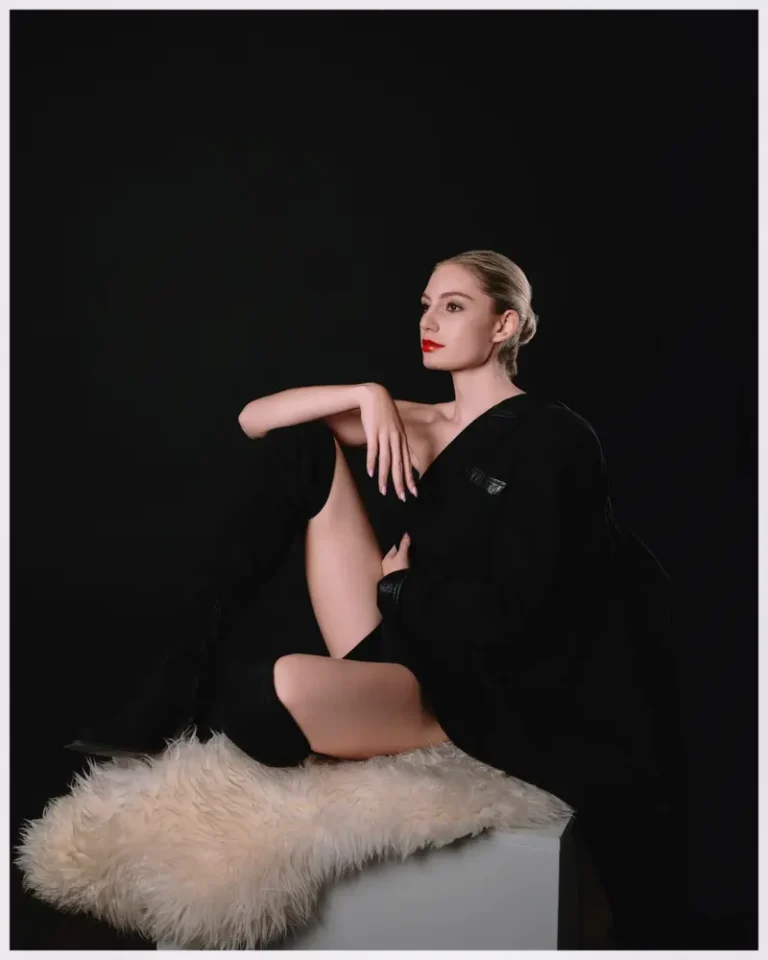 Striking Simplicity — DOLCE Magazine | The September Fashion & Beauty Edition | Vol.2 | 2024