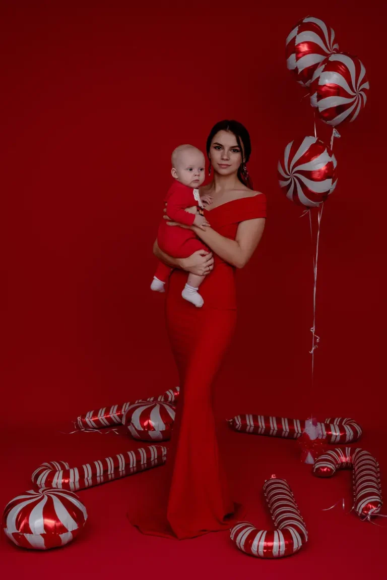 New Year’s lollipops — DOLCE Magazine | The December Fashion & Beauty Edition | Vol.4 | 2024