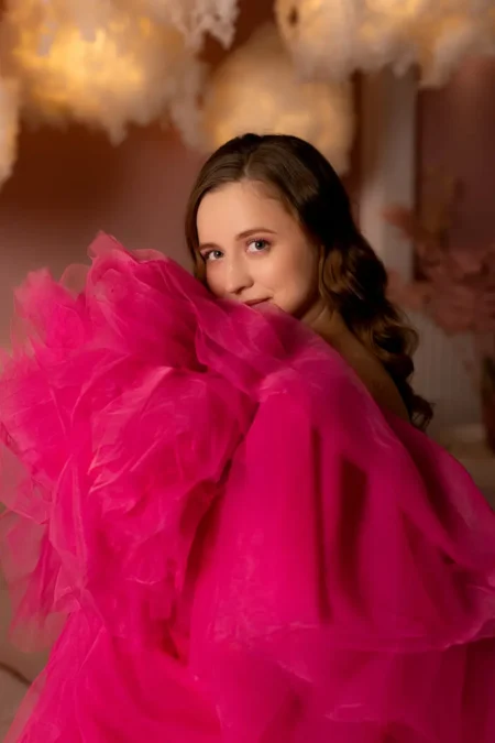 The pink elbow — DOLCE Magazine, February 2025