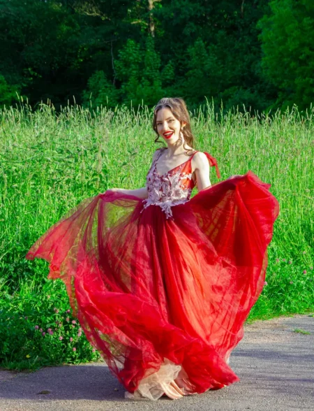 Lady in red by Denis Varlamov — DOLCE Magazine