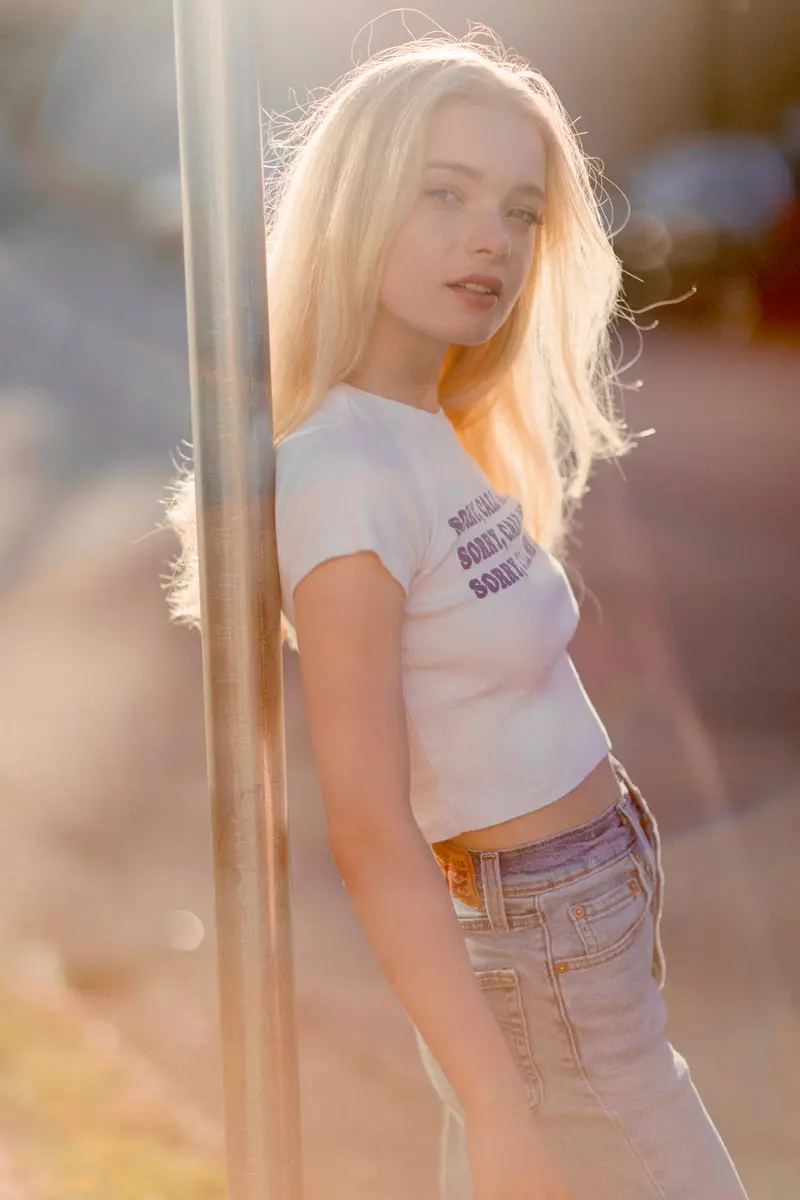 Offline by Ximena Capa — DOLCE Magazine
