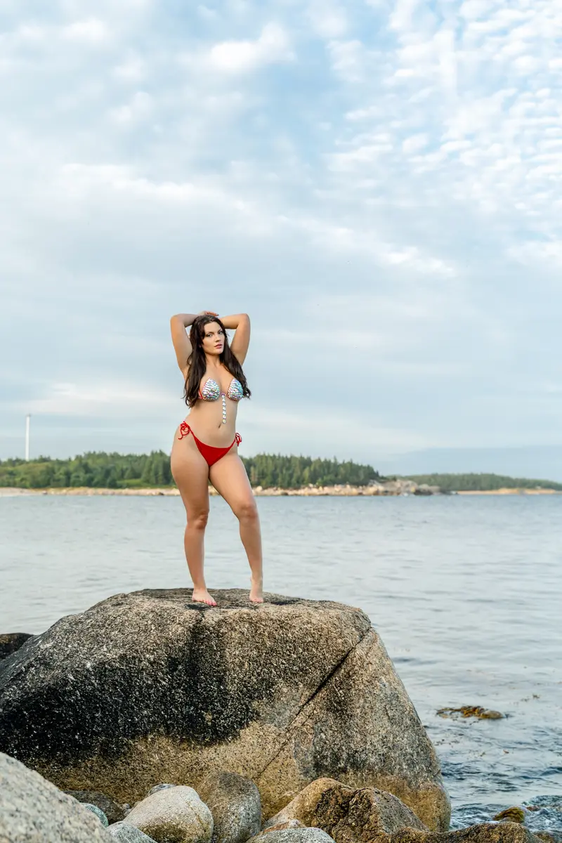 The Edge of Summer by Isaac Moscovich — DOLCE Magazine