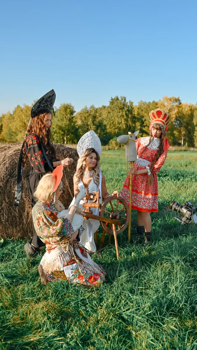 Weddings in the village — DOLCE Magazine, October 2025