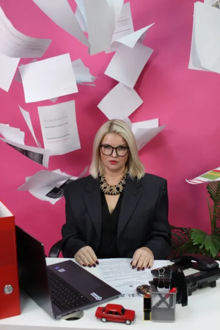 OFFICE: Code pink by Polina Vintalas — DOLCE Magazine