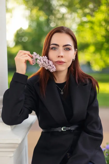 Polina. Petunia waltz in the heart of the city. — DOLCE Magazine, June 2026
