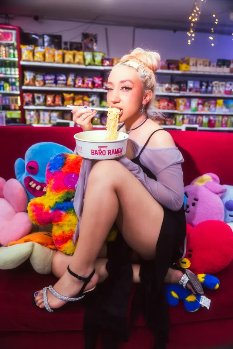 Ramen for two — DOLCE Magazine, June 2026